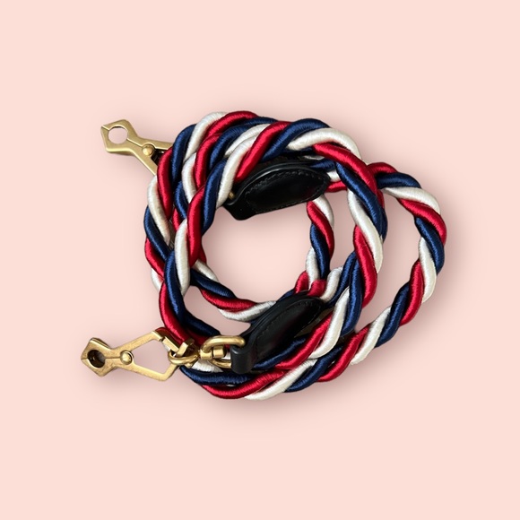 Gucci Embroiled Mini hand bag - Picture 2 of 9